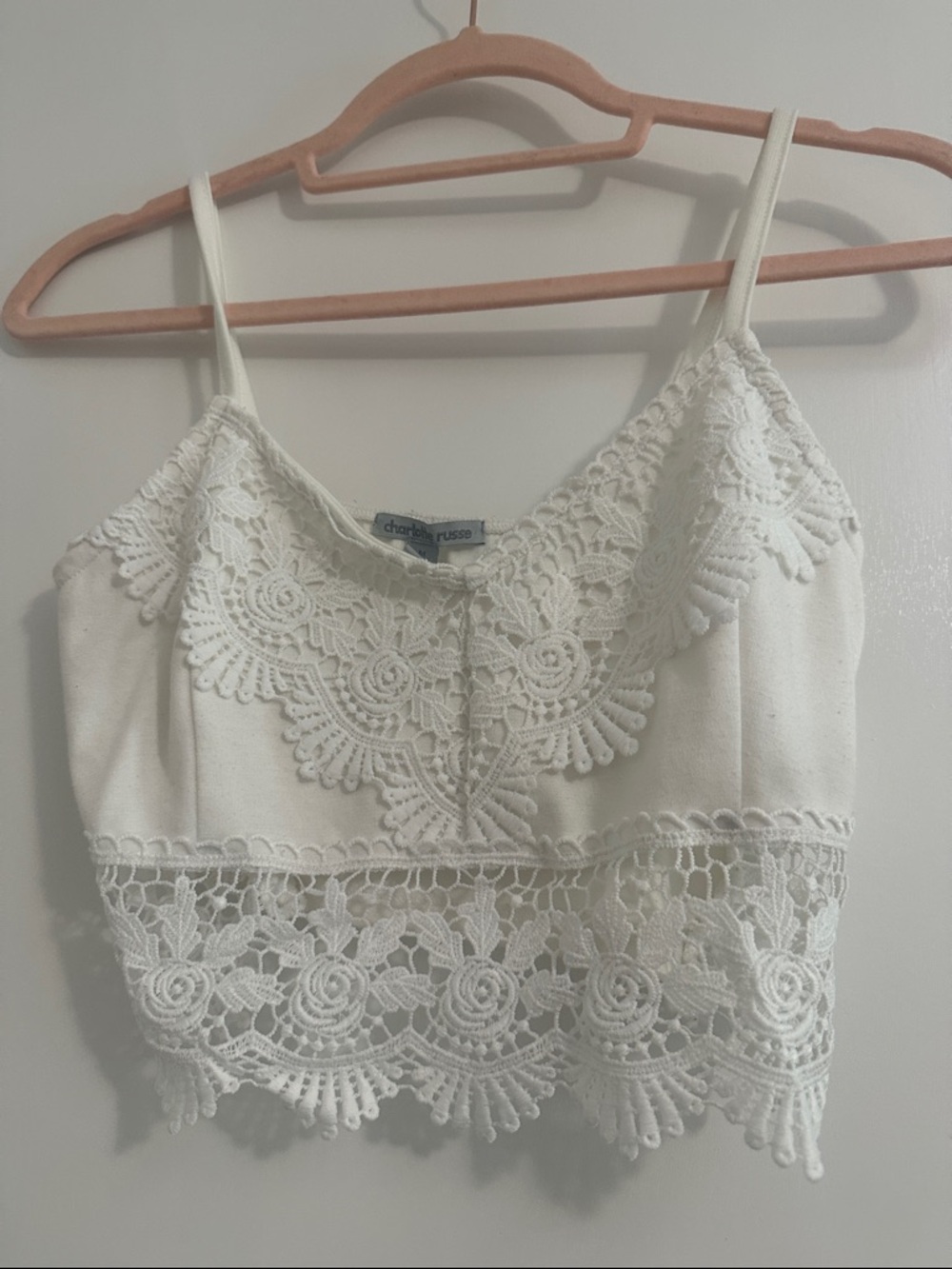 Lace Trim White Cropped Cami Top - Picture 3 of 4